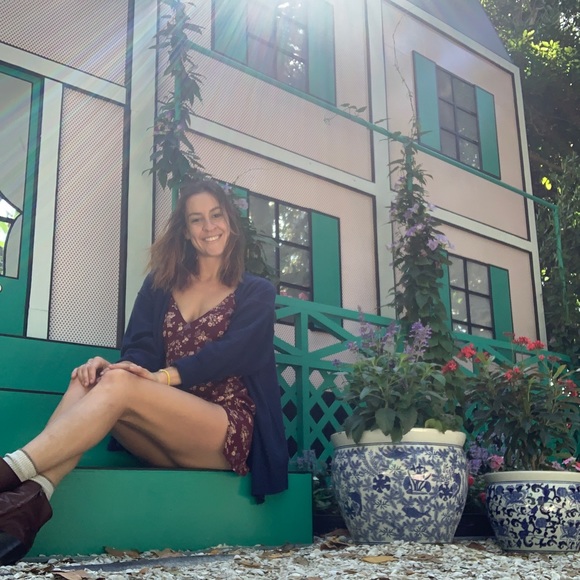 Meet your Posher, Michaela - Picture 2 of 3